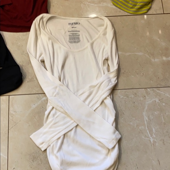 5 long sleeve maternity bundle - Picture 6 of 7